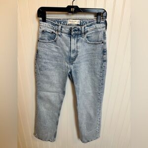 Abercrombie & Fitch The Ankle Straight Size 26 Short